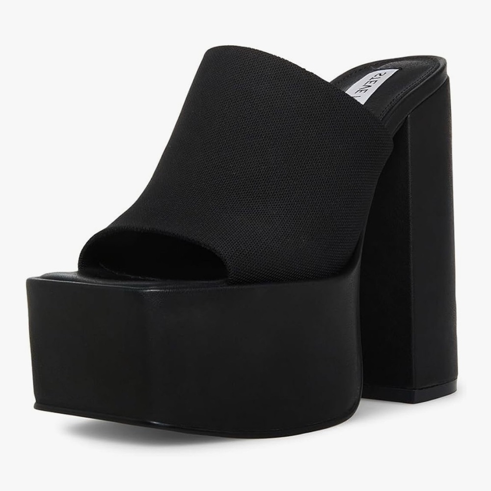 NEW Steve Madden Black Platform